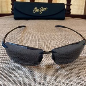 Maui Jim rimless sunglasses. Comes with case.